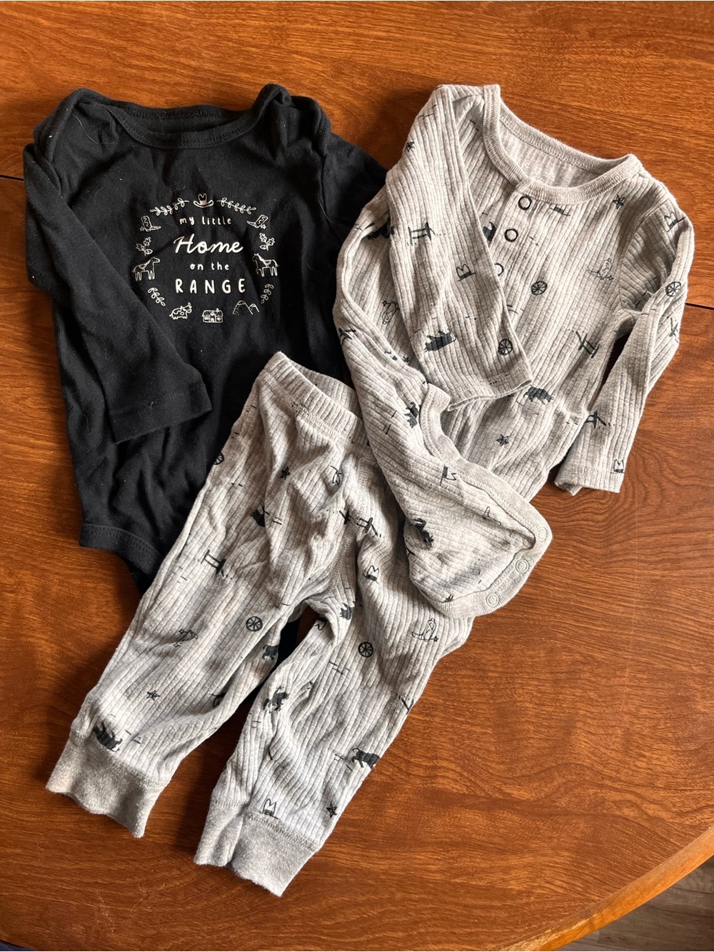 Carter's Black & Light Gray Kids Pajama Set - Western Print
